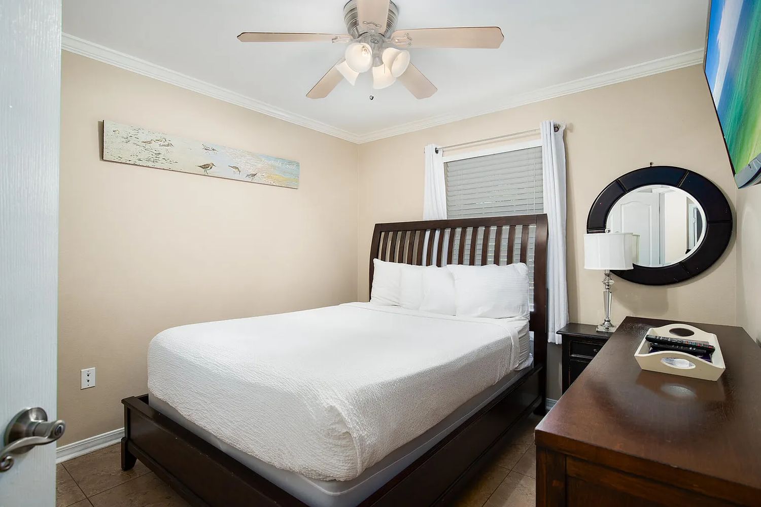 Queen Bedroom 2